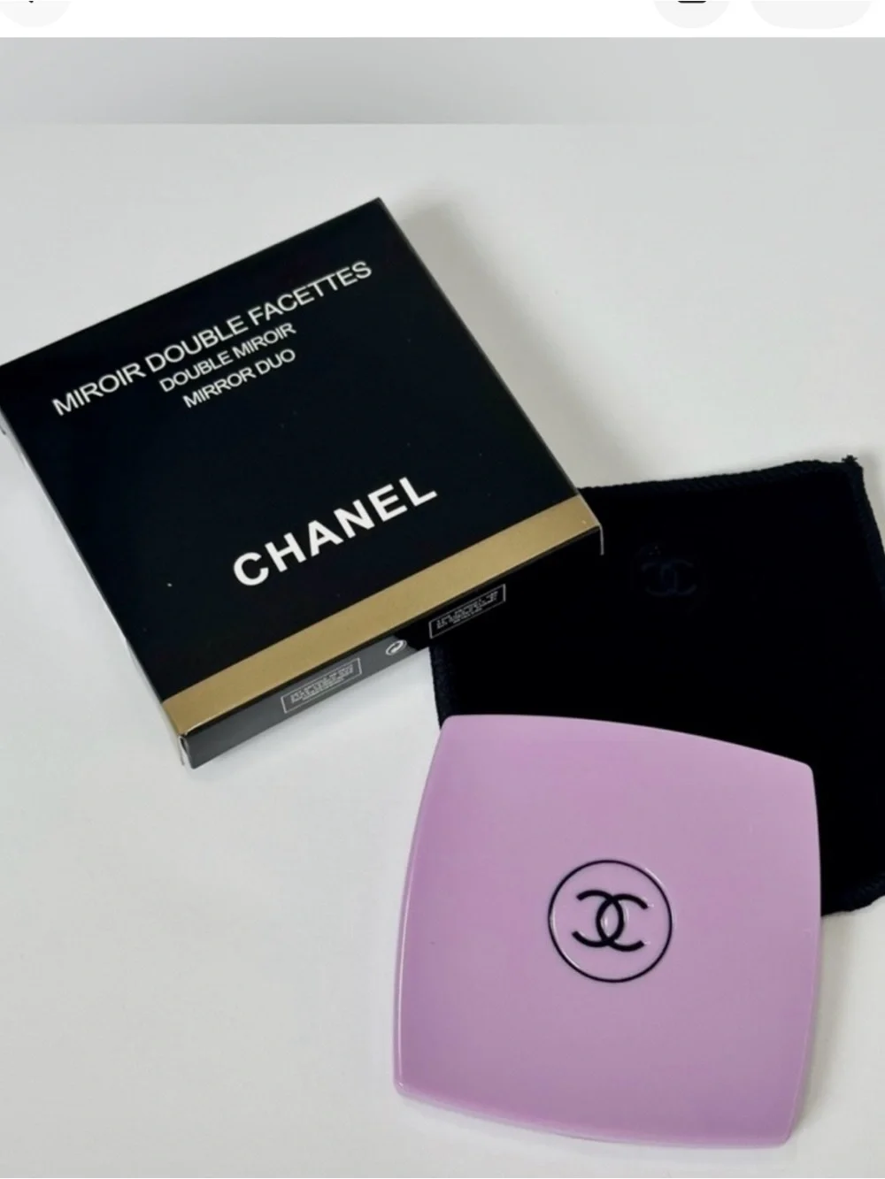 CHANEL Lilac/ Lavender Compact Mirror Duo with Iconic CC Logo NWB